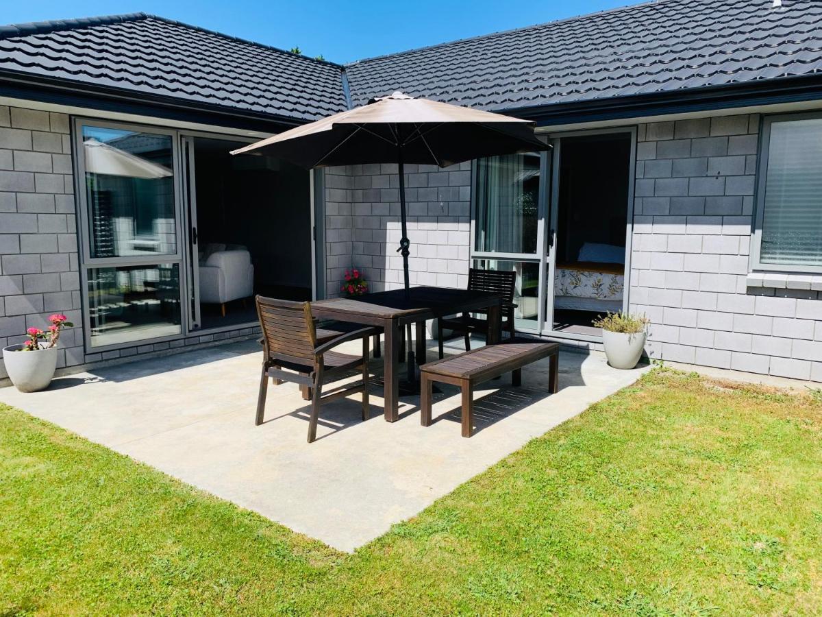 Villa Stunning Modern Retreat Hastings Exterior foto